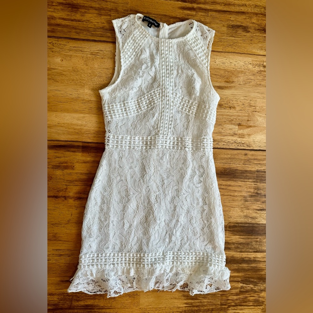 Lace bodycon mini dress